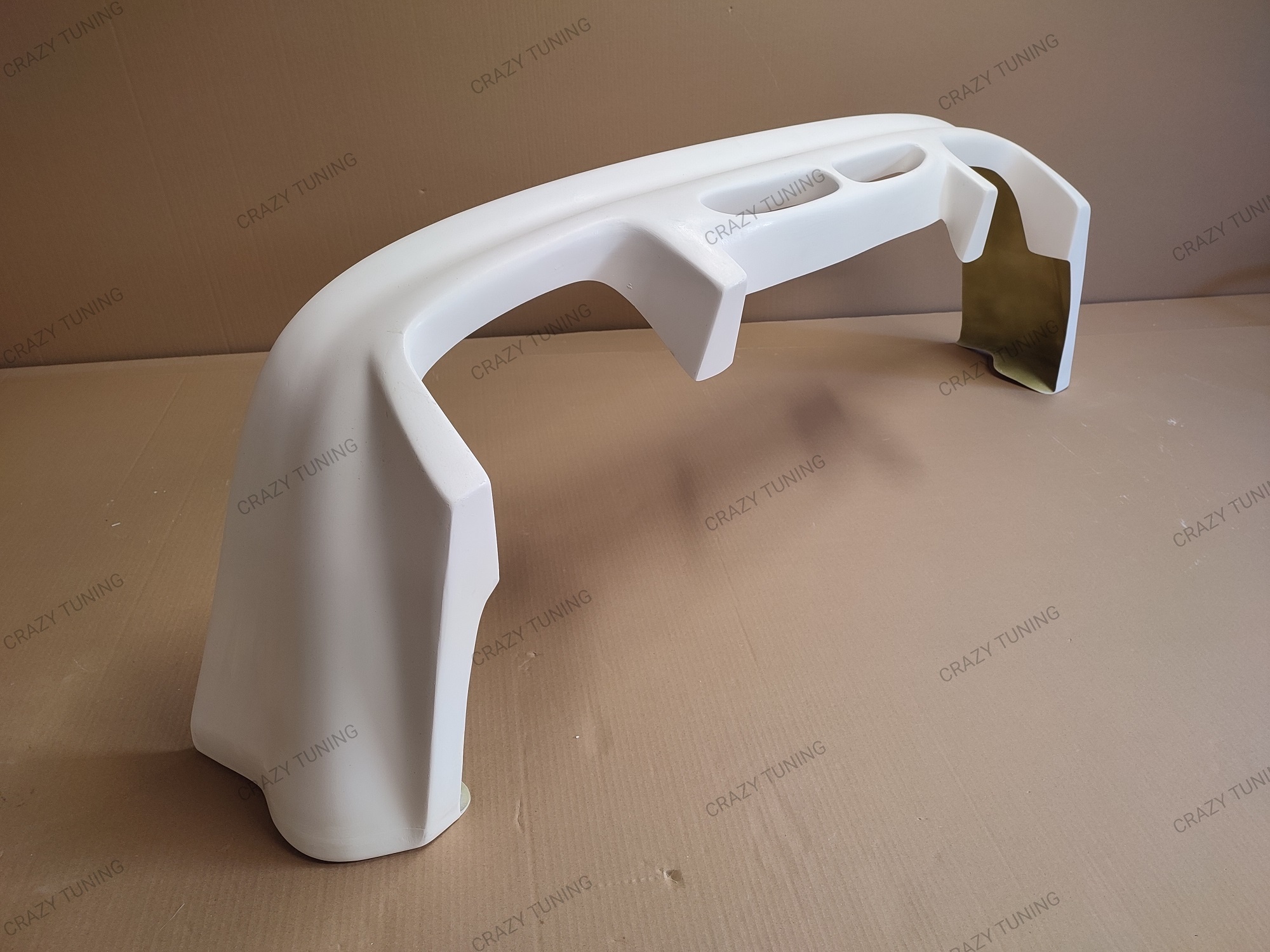 Vinchix rear lip alternate view 4