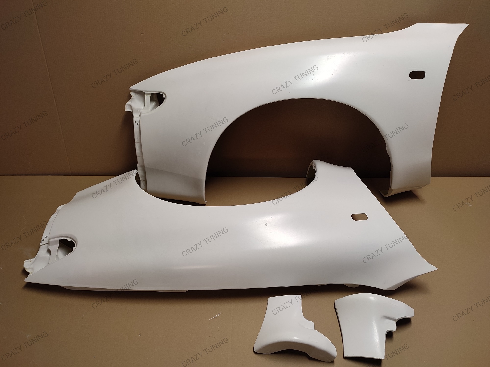 Carlos Sainz style wide fenders