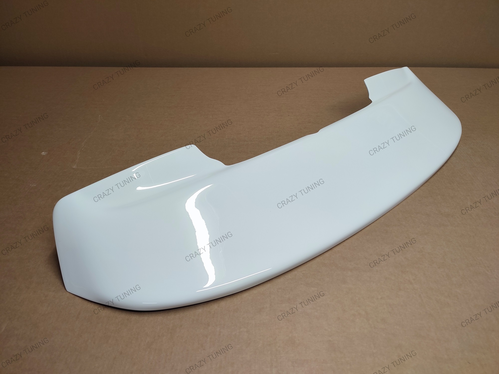 Big roof spoiler painted
