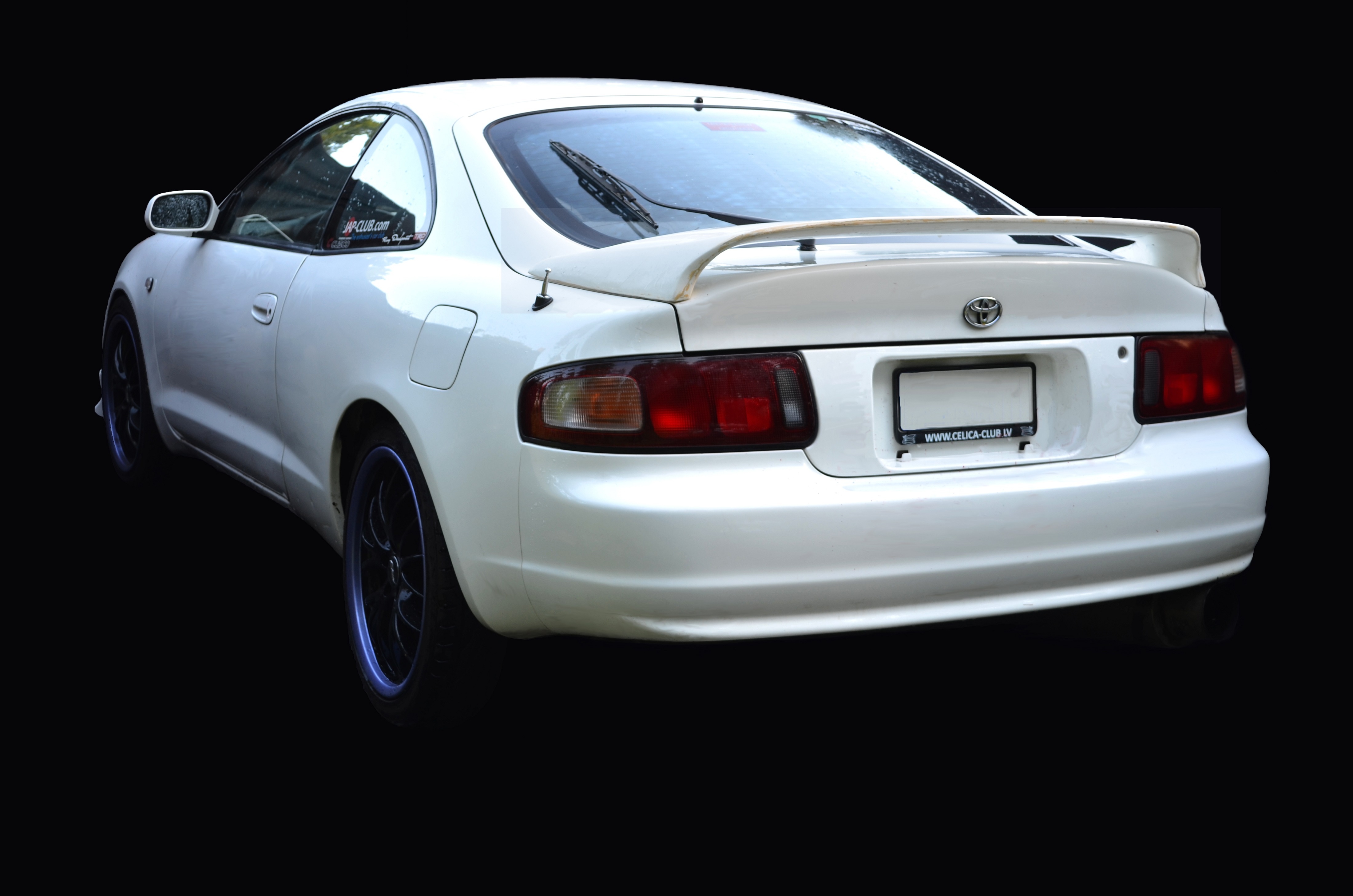 GT trunk spoiler