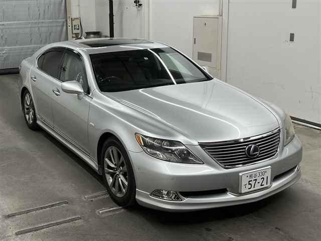 LS feature car